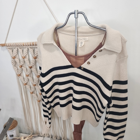 [ HAPPILY GREY] New w/ tags! CUTEST  cream/ navy striped COLLARED v-necK SWEATER - Picture 2 of 16